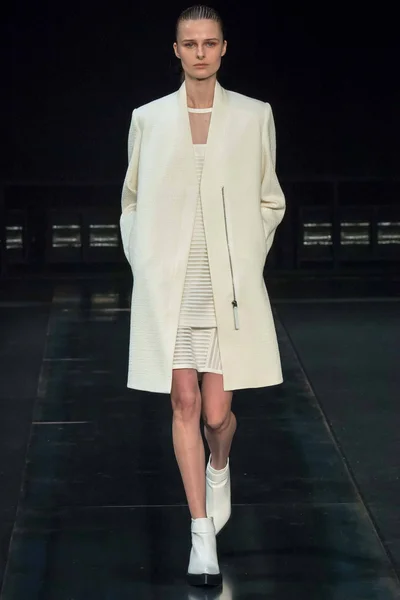 Look 23